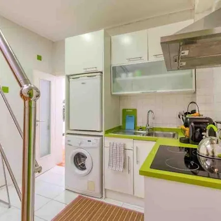 Alfama Duplex Sea View - 4 Persons *