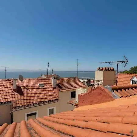Apartment Alfama Duplex Sea View - 4 Persons Lisbon
