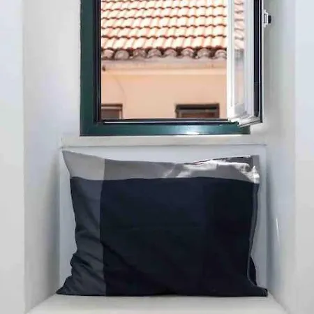 Apartment Alfama Duplex Sea View - 4 Persons