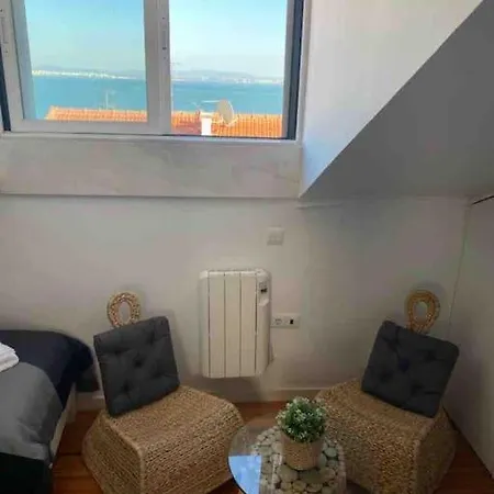 Alfama Duplex Sea View - 4 Persons Apartment *